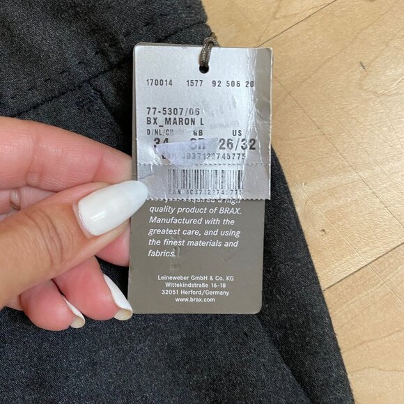 BRAX BNWT 26x32 Gray "Maron" Pants Straight Leg - Picture 4 of 7